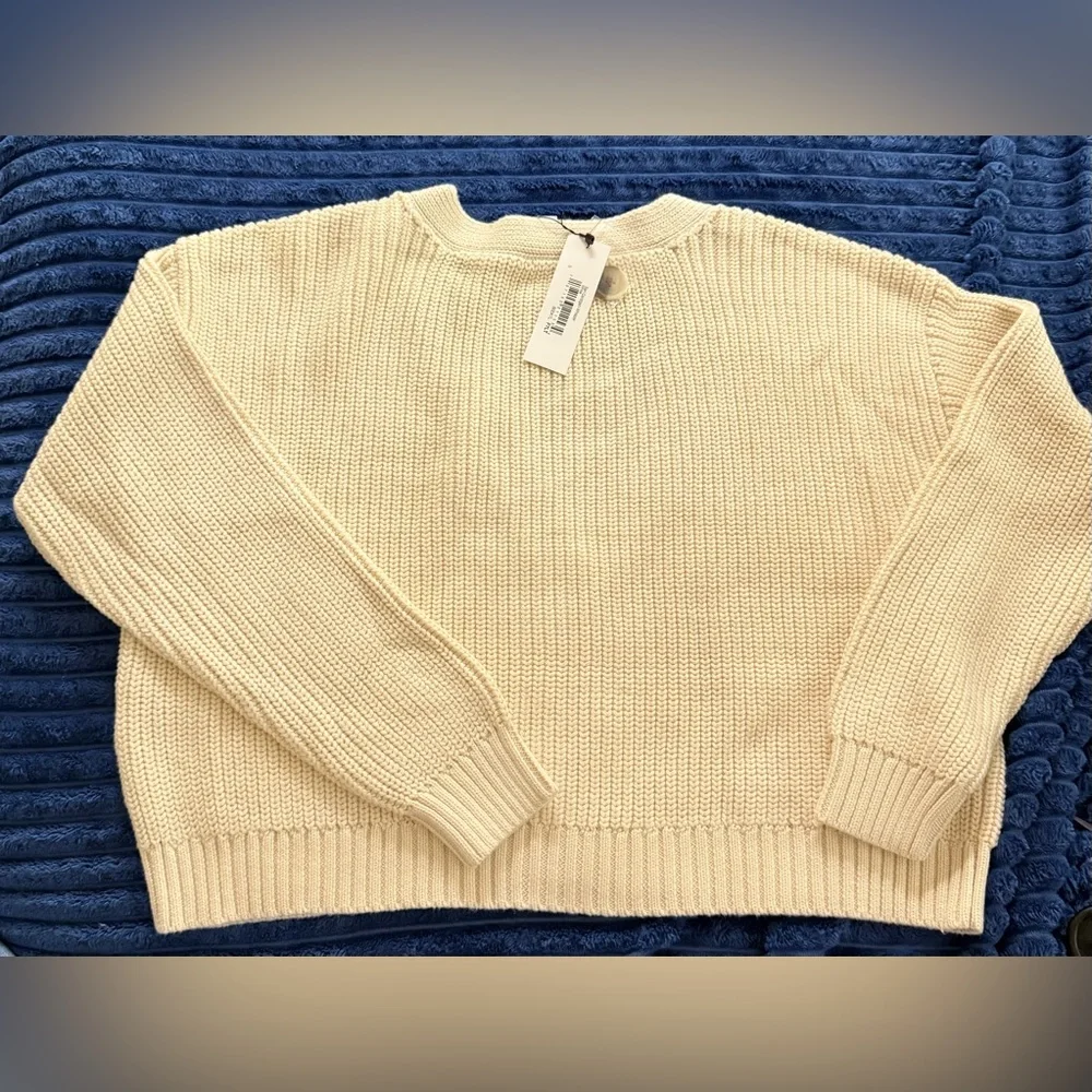 Women's Sari Cropped Cardigan Sweater - Picture 5 of 5